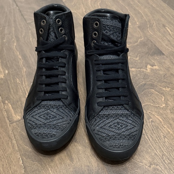 Black High-Top Men's Sneakers